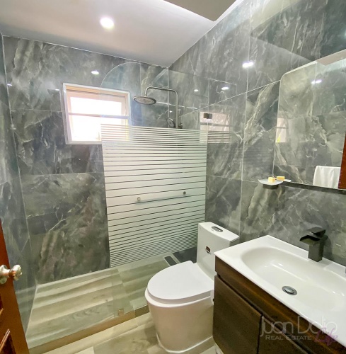 Apartamento Amueblado en Metro Country Club en Venta,Juan Dolio, San Pedro de Macorís, 3 Bedrooms,2.5 Bathrooms,Apartamento,Venta