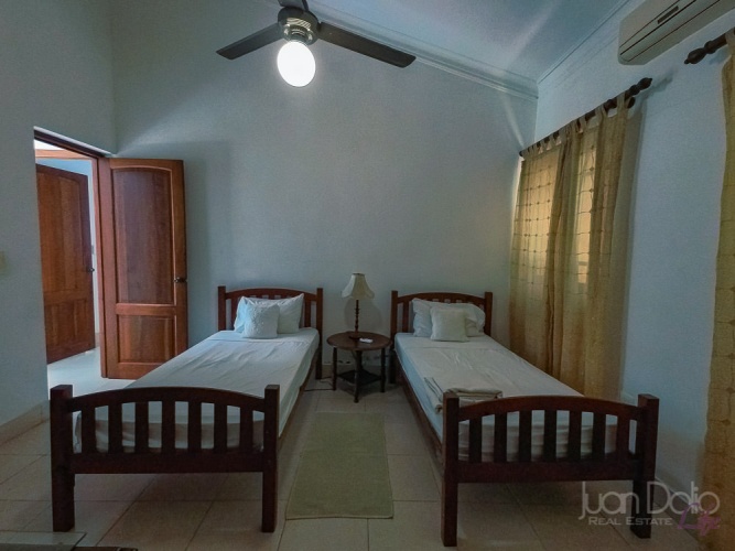 Villa en Venta en Guavaberry Golf & Country Club – Juan Dolio ,Santiago, Santiago, 3 Bedrooms,5 Bathrooms,Villa,Venta