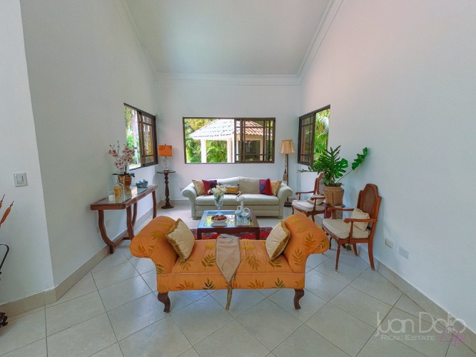 Villa en Venta en Guavaberry Golf & Country Club – Juan Dolio ,Santiago, Santiago, 3 Bedrooms,5 Bathrooms,Villa,Venta